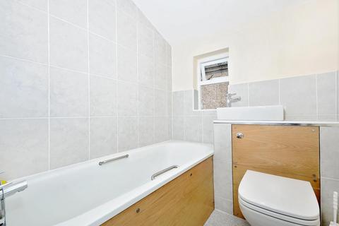 3 bedroom house to rent, Brightfield Road, Lee, London, SE12