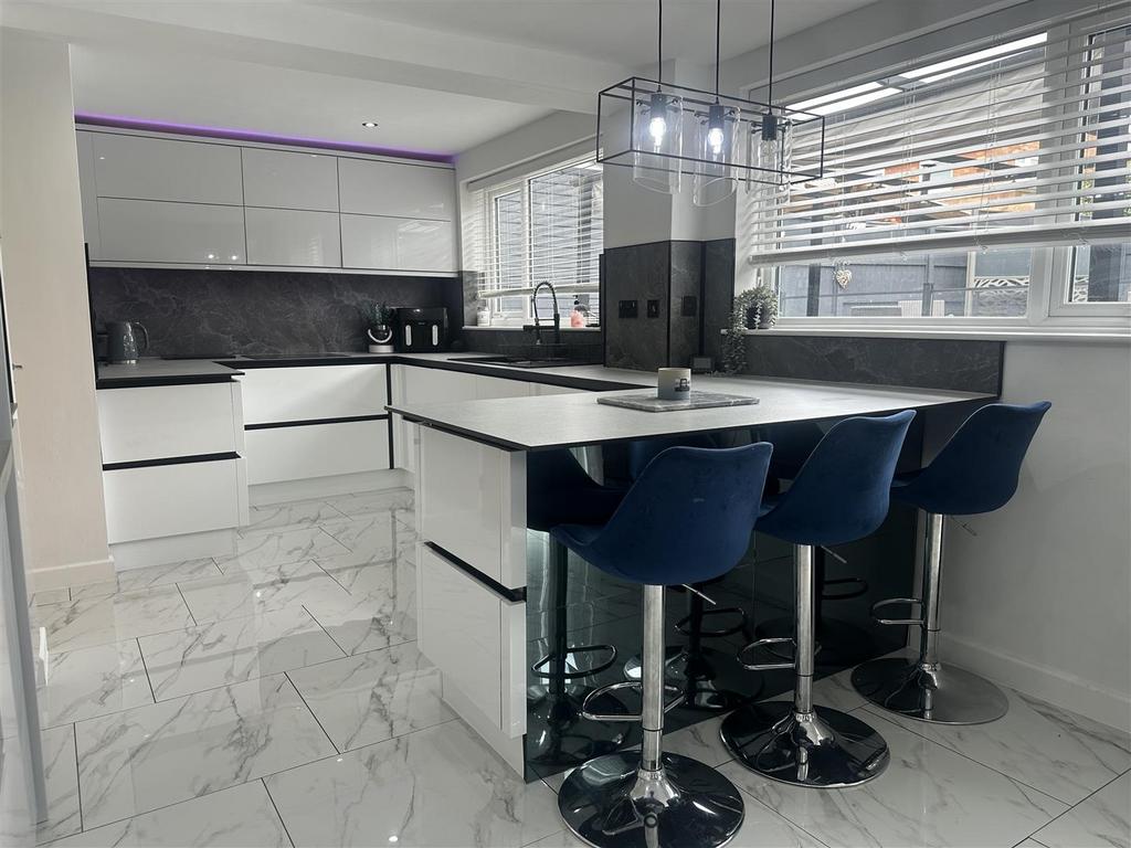 Open Plan Kitchen/Diner