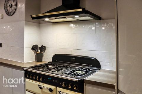 undefined, Ashridge Close, Rushden