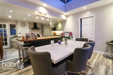 3 bedroom semi-detached house for sale, Ashridge Close, Rushden