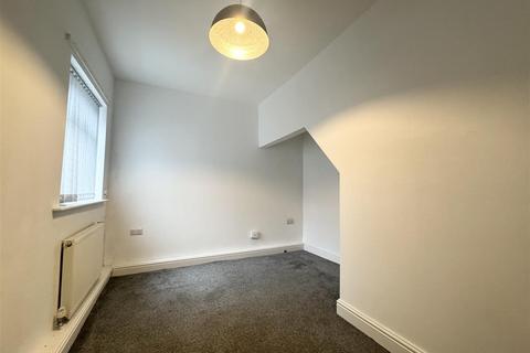 2 bedroom terraced house to rent, Lewes Road, Darlington