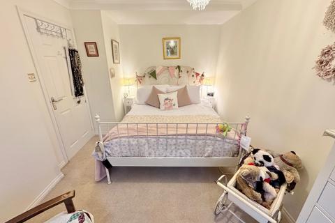 3 bedroom terraced house for sale, 52 Main Street, Lochwinnoch, PA12