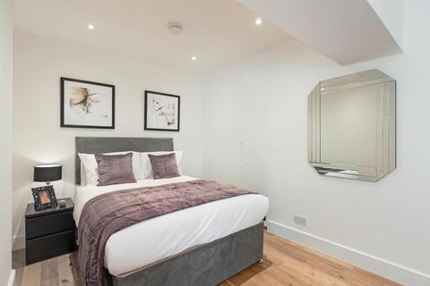 Studio to rent, Grove End Road, St Johns Wood, London, NW8