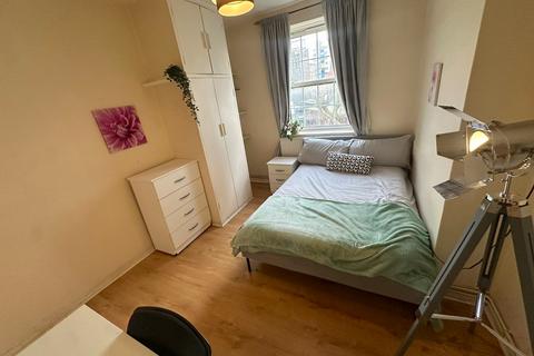 undefined, Wyndham Estate, London SE5