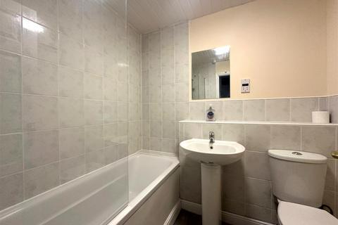 1 bedroom flat for sale, Scammell Way, Watford WD18