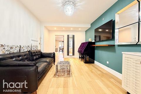 3 bedroom semi-detached house to rent, Margaret Grove, Harborne