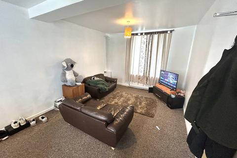 3 bedroom house to rent, Cliff Terrace, Treforest CF37