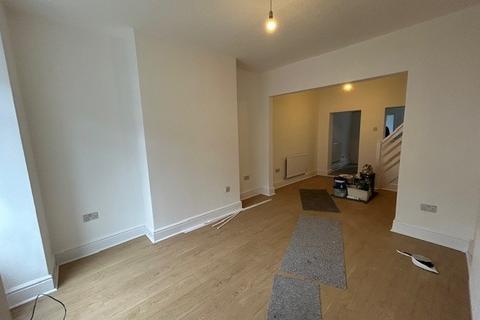 undefined, Edward Street, Hull