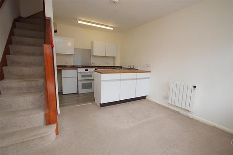 1 bedroom end of terrace house to rent, Kerridge Close, Cambridge CB1