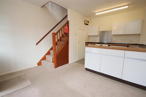 1 bedroom end of terrace house to rent, Kerridge Close, Cambridge CB1