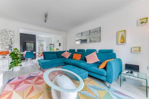 4 bedroom semi-detached house for sale, Kevill Davis Drive, Little Plumstead