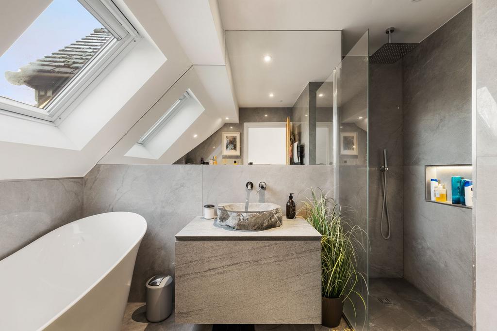 Primary en suite