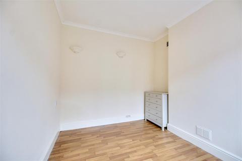 1 bedroom flat for sale, College Street, Long Eaton