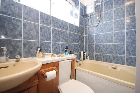 4 bedroom property to rent, Little Dimocks, London SW12