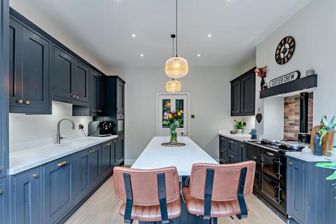4 bedroom detached house for sale, Pargeter Street, Stourbridge DY8