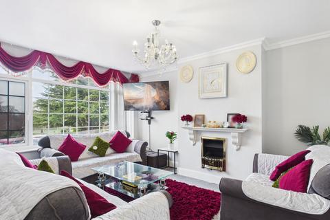3 bedroom semi-detached house for sale, Cliff Closes Road, Scunthorpe DN15