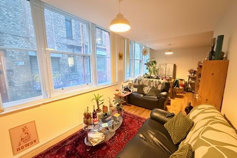 2 bedroom apartment to rent, Hilton Street, Manchester, M1