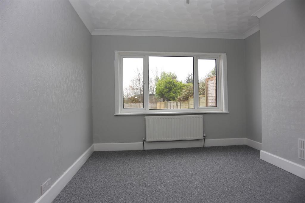 17 Eastbourne Road (13).JPG