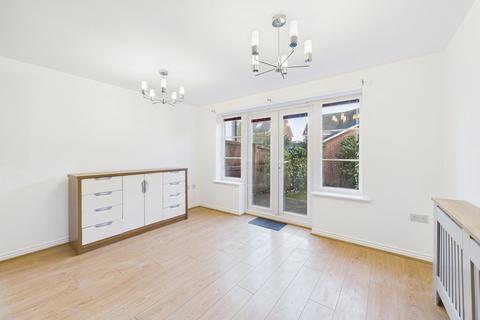 3 bedroom townhouse for sale, Phoenix Place, Great Sankey, WA5