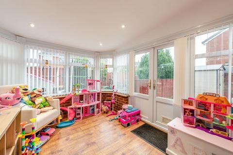 3 bedroom end of terrace house for sale, Bodnant Grove, Connah's Quay, CH5