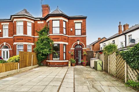 3 bedroom semi-detached house for sale - Walnut Street, Southport PR8