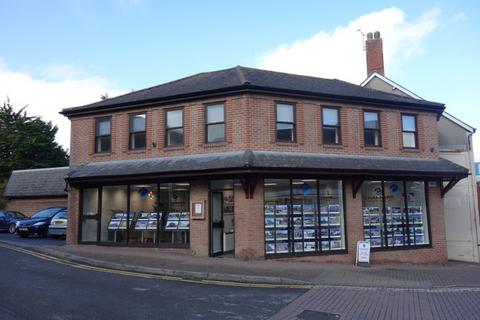 undefined, High Street, Gillingham SP8