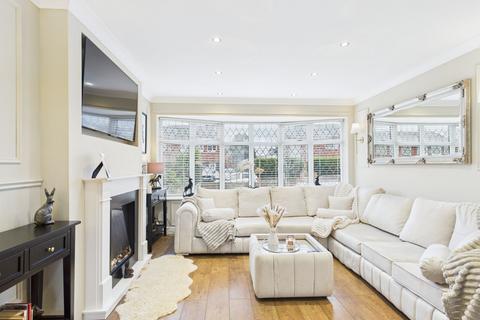 3 bedroom semi-detached house for sale, Birchwood Road, Scunthorpe DN16