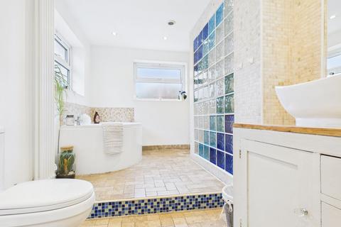 3 bedroom semi-detached house for sale, Birchwood Road, Scunthorpe DN16
