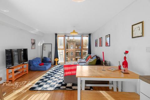 Big Hill, LONDON E5