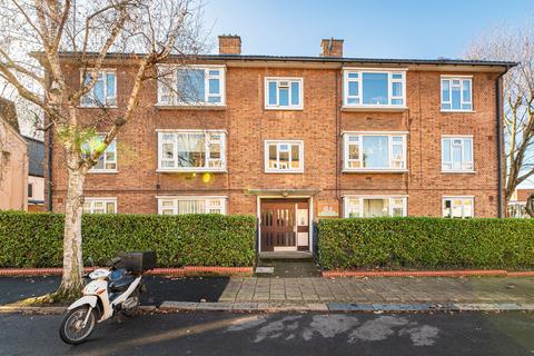 3 bedroom flat to rent, Tonsley Street, Lincoln Court Tonsley Street, SW18