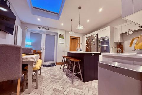 2 bedroom end of terrace house for sale, Inhedge Street, Upper Gornal DY3