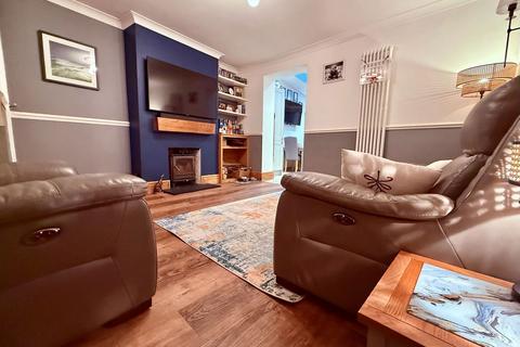 2 bedroom end of terrace house for sale, Inhedge Street, Upper Gornal DY3