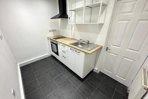 2 bedroom terraced house to rent, Rickards Street, Pontypridd, CF37