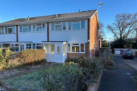 3 bedroom semi-detached house to rent, Forest Hill Way, Dibden Purlieu SO45