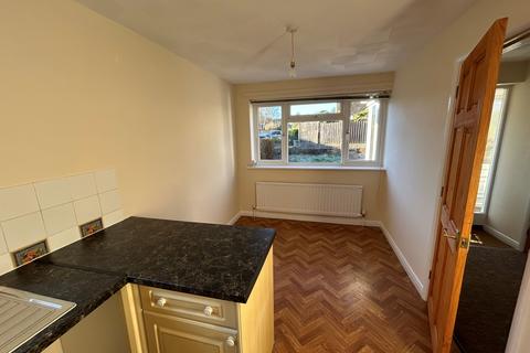 3 bedroom semi-detached house to rent, Forest Hill Way, Dibden Purlieu SO45