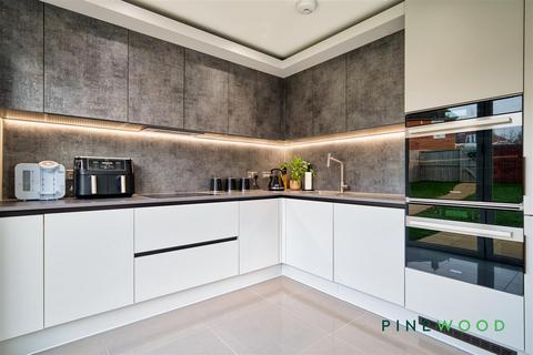 3 bedroom detached house for sale, Rock Art Close, Worksop S80
