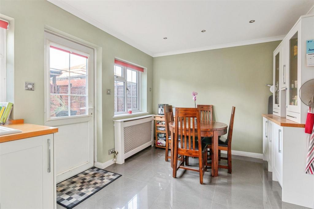Kitchen/Dining Room
