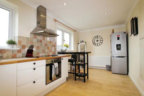 3 bedroom semi-detached house to rent, Bremhill, Calne, SN11