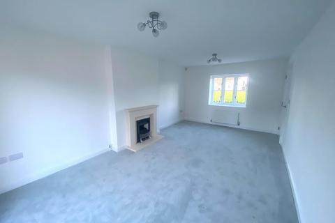 3 bedroom semi-detached house to rent, Delphinium Drive, Langport