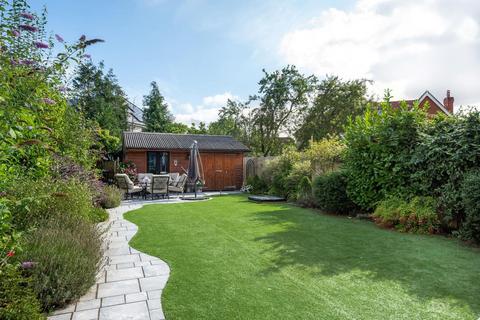 3 bedroom semi-detached house for sale, The Common, East Hanningfield, CM3