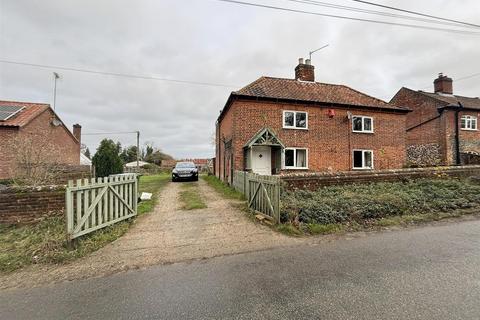 3 bedroom detached house to rent, Alderford Common, Swannington, Norwich