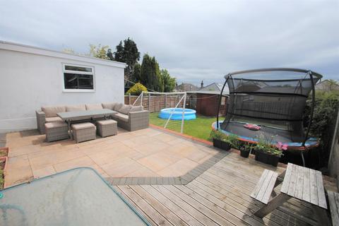 undefined, Bungalow, Kinson Road
