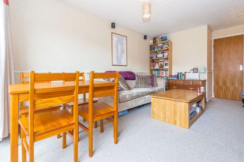 2 bedroom terraced house to rent, Statham Court, Bracknell, RG42