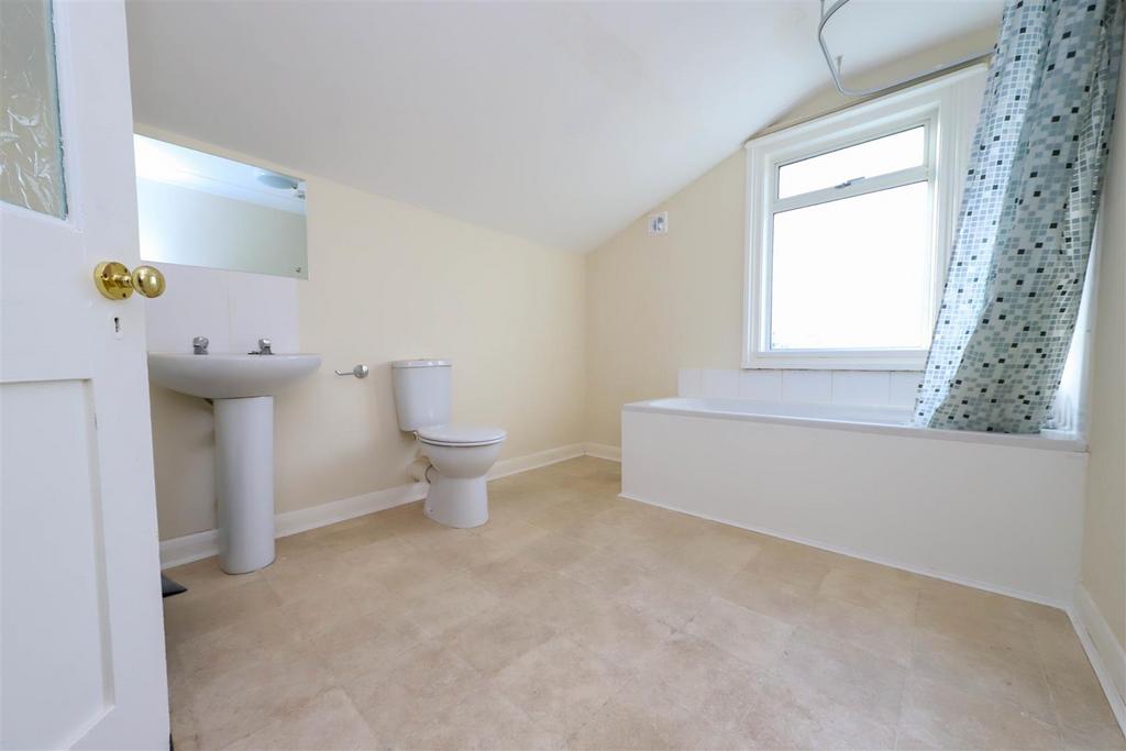 Nicholas james wolseley bathroom .jpg