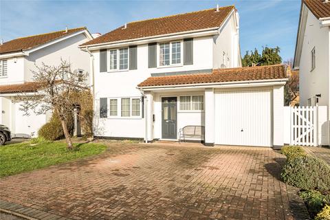 4 bedroom detached house for sale, Wentworth Close, Ripley, Surrey, GU23