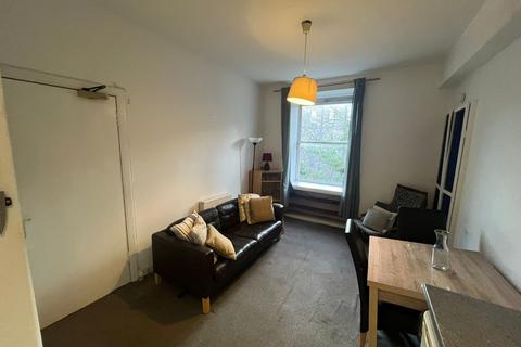 2 bedroom flat to rent, Caledonian Road, Edinburgh, EH11