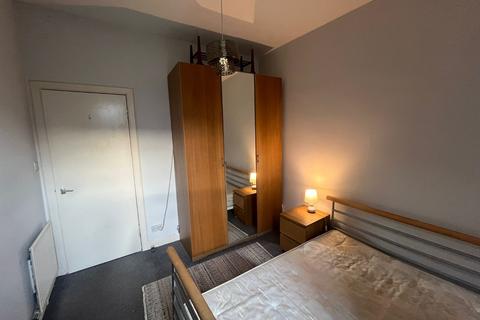 2 bedroom flat to rent, Caledonian Road, Edinburgh, EH11