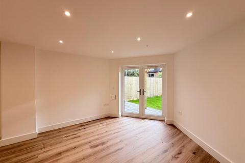 3 bedroom house for sale, Princes Road, Ferndown