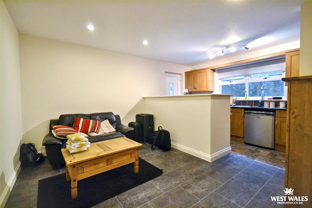 Kitchen annexe