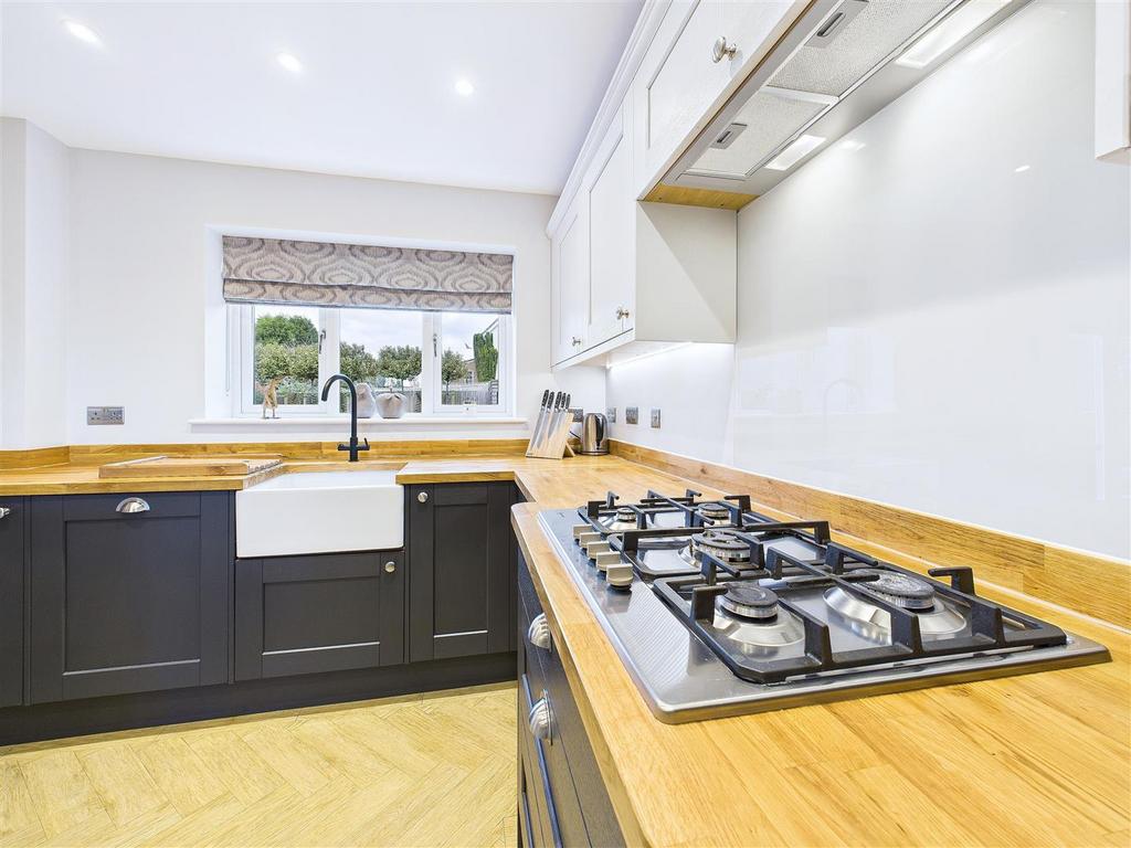 CAM04366 G0-PR0160-STILL023.jpg